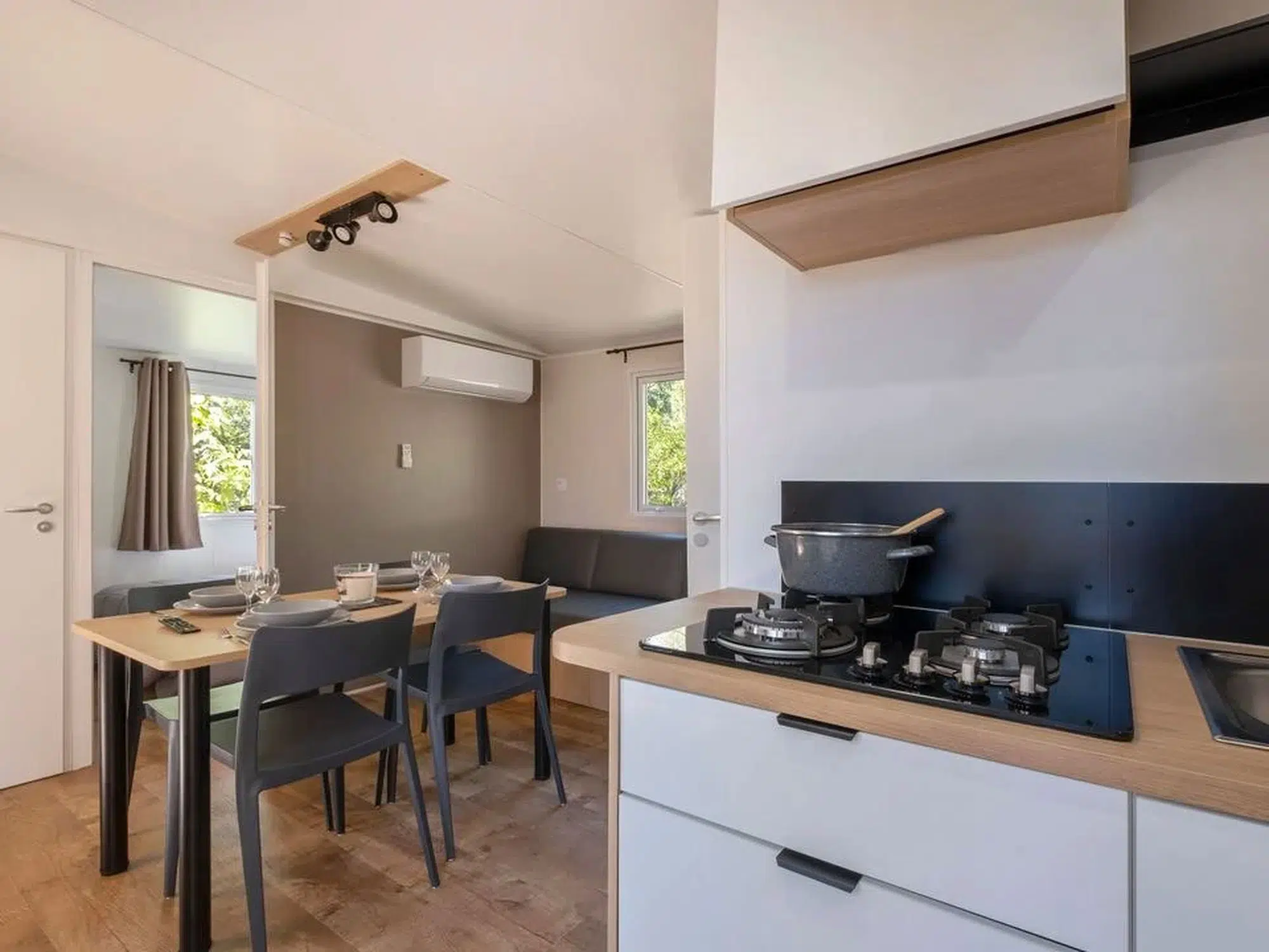 camping les mizottes 83323 vip 2 chambres 28 m2 3
